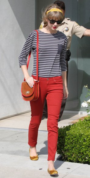 black and white striped t-shirt red skinny jeans