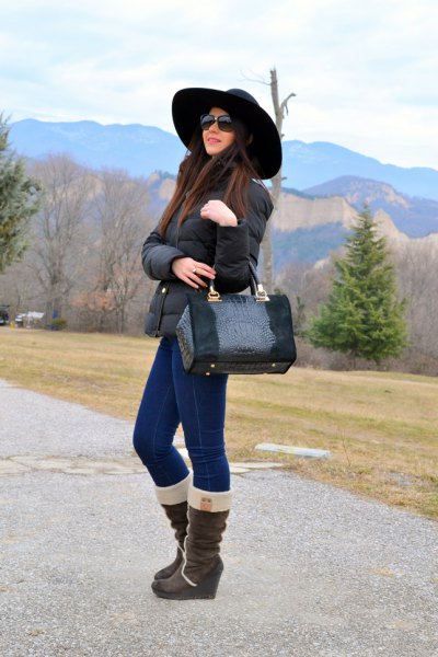 Skinny jeans with wide calf boots by Teddy