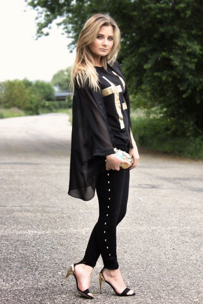 black chiffon jacket with skinny jeans and open toe shoes