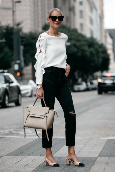 White neckline sweater, ankle black jeans and pink heels