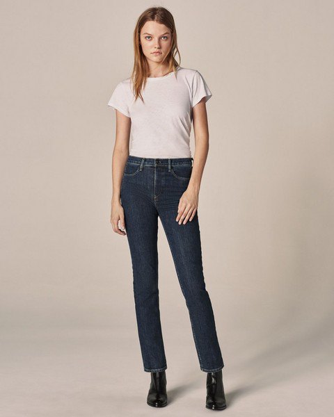high waist white t-shirt jeans