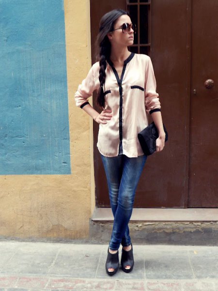 white chiffon blouse with buttons, dark blue jeans and open ankle boots