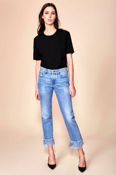 black t-shirt with short jeans with blue fringes