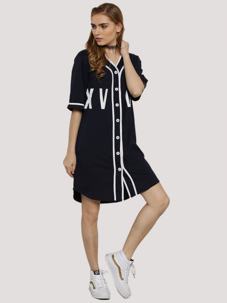 Black and white shirt dress with half sleeves and buttons