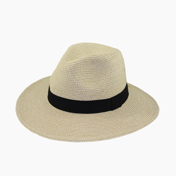 Travel friendly sun hat style for women