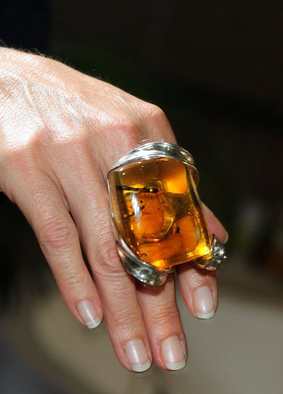 Spectacular massive Mexican amber with fossil inclusions.