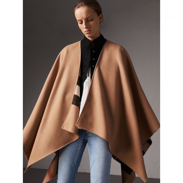 Black shirt in camel wool poncho with buttons