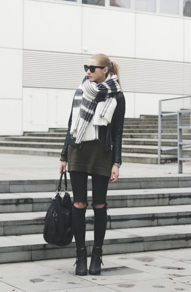 Black and White Scarf Outfit Ideas