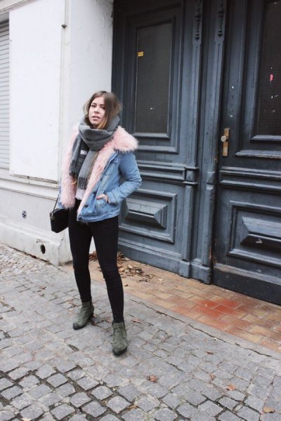 Denim jacket with fur collar outfit ideas