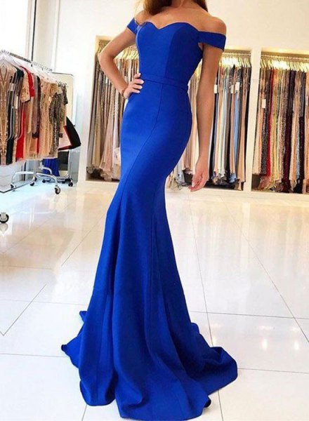 How to style a blue evening dress