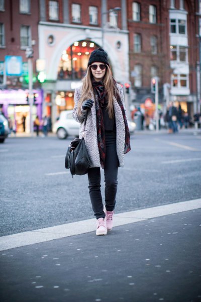 How to style pink Timberland boots