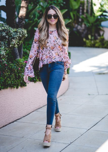How to wear a floral blouse
