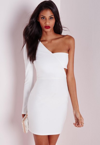 How to wear a white shoulder dress