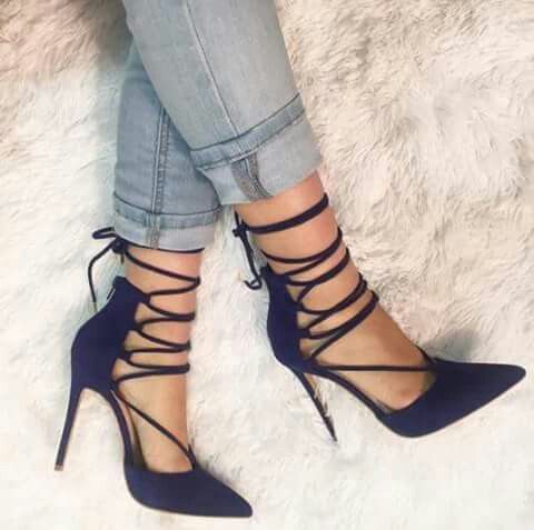 Strappy pumps for women