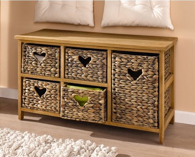 Wooden chest of drawers – a classic choice