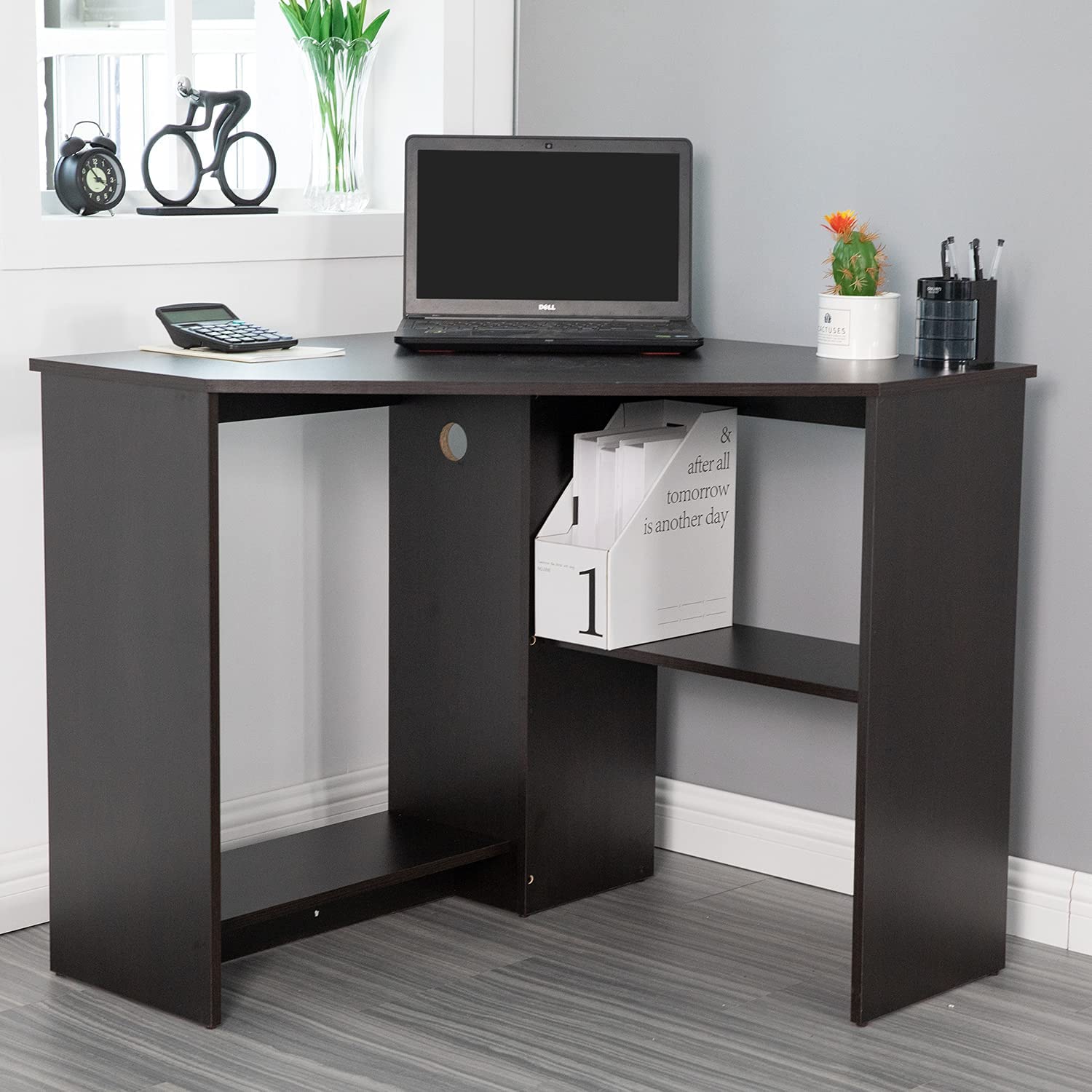 Corner Computer Desk – Need of every home