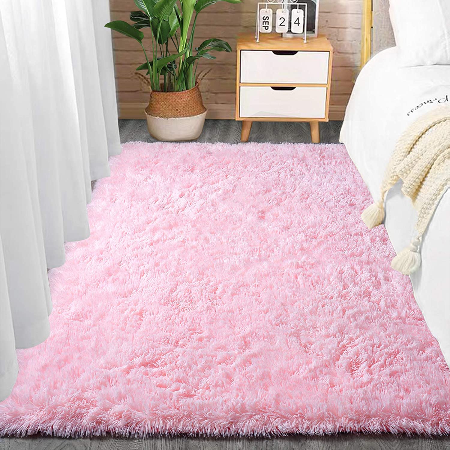 Pink Rug – A special addition to your bedroom