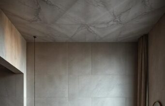 25 Stunning Bedroom Layouts to Elevate Your Space with an Area Rug 25 Stunning Bedroom Layouts to Elevate Your Space with an Area Rug