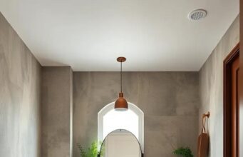 29 Ingenious Ways to Blend Vintage Charm with Modern Flair in a Small Bathroom 29 Ingenious Ways to Blend Vintage Charm with Modern Flair in a Small Bathroom