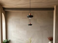 27 Elegant Table Runners and Dinnerware Styling Ideas to Elevate Your Dining Experience 27 Elegant Table Runners and Dinnerware Styling Ideas to Elevate Your Dining Experience