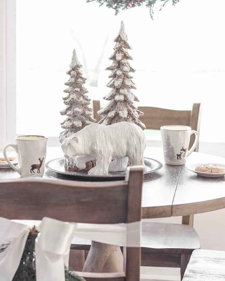 Winter-Inspired Dining Table Setup