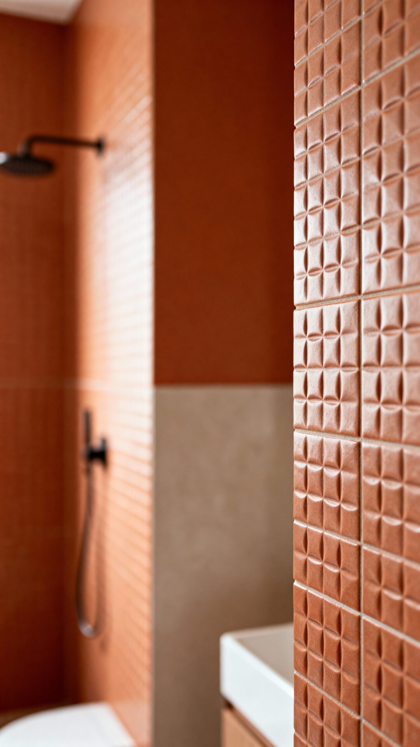 dimensional textured ceramic bathroom tiles